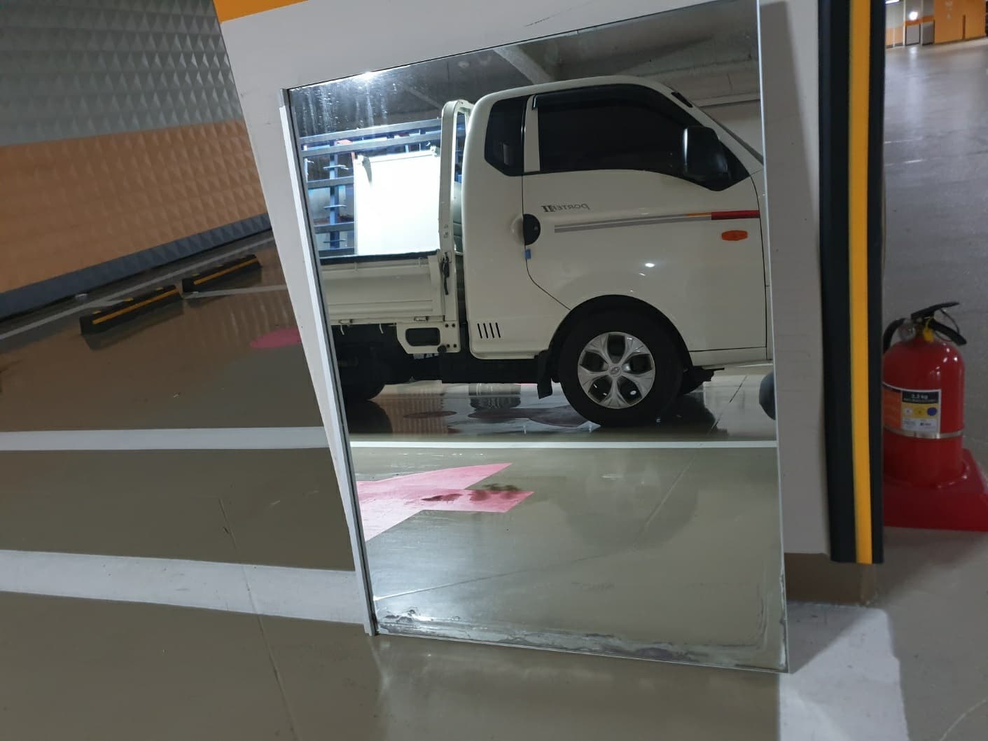 서울시 중구 롯데캐슬 욕실 거울 시공