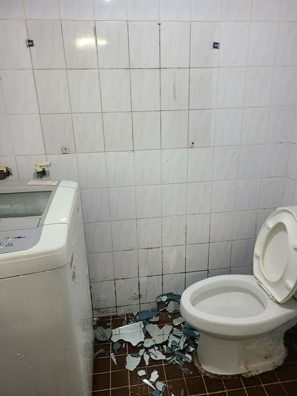 서울시 광진구 중곡동 거울 시공