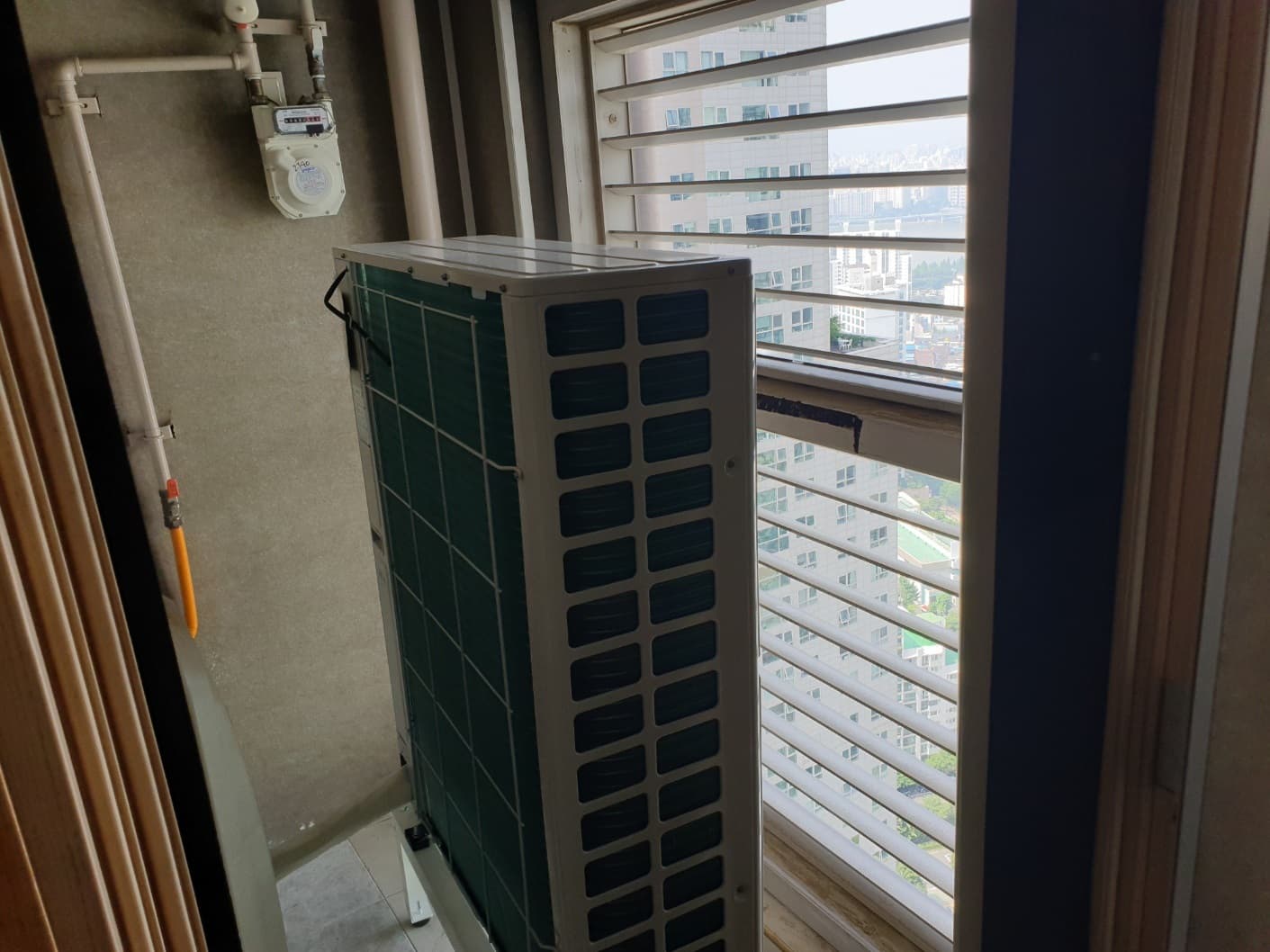 서울시 광진구 자양동 더샵스타시티 A동 루버창 시공