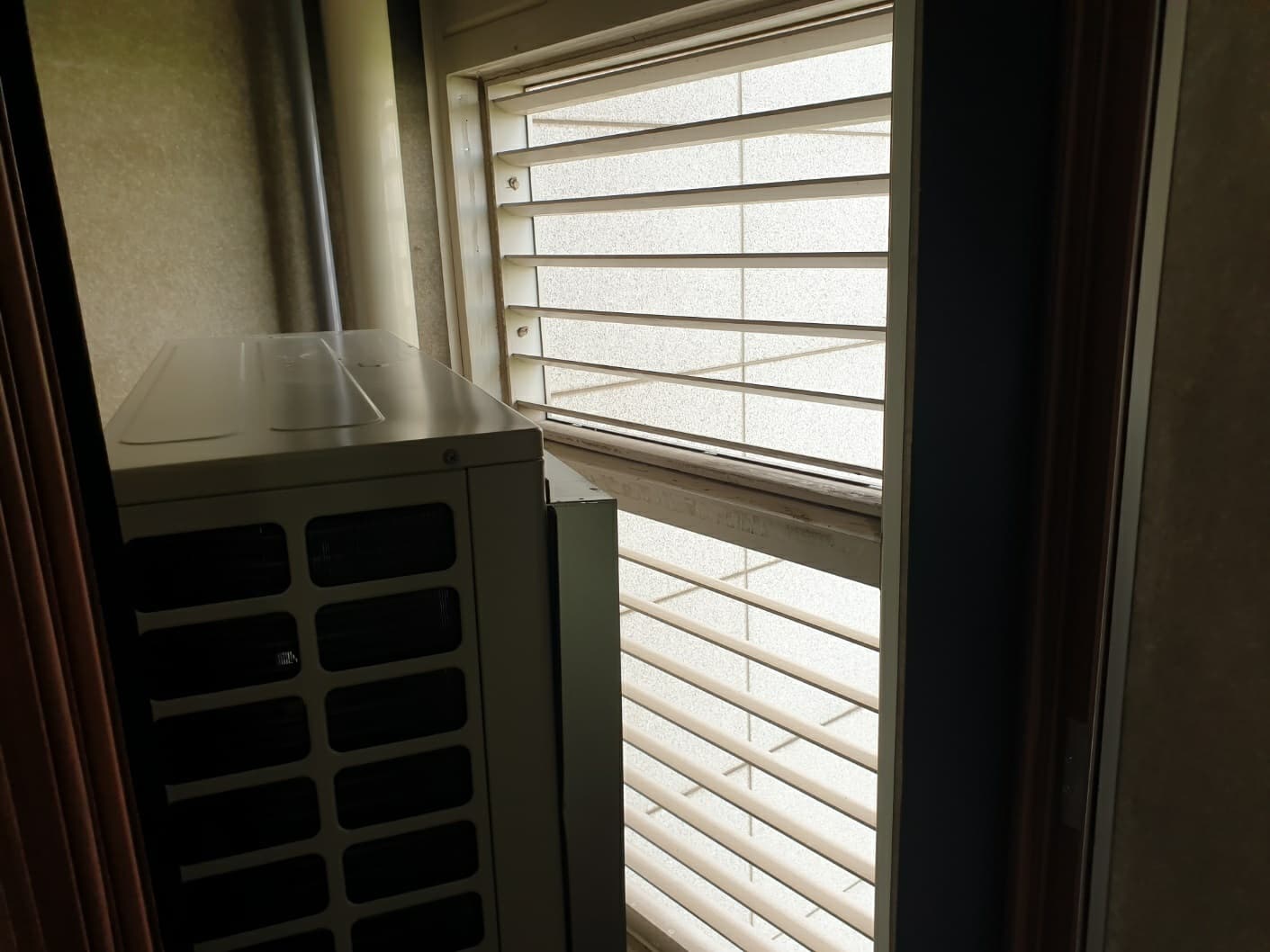 서울시 광진구 자양동 더샵스타시티 D동 루버창 시공