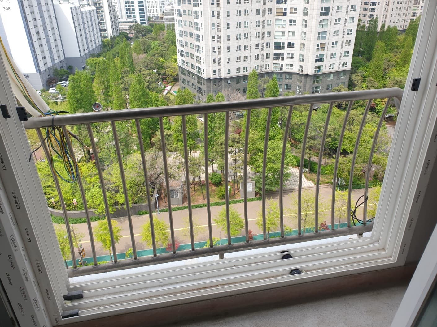 서울시 광진구 자양동 아파트 금속 시공