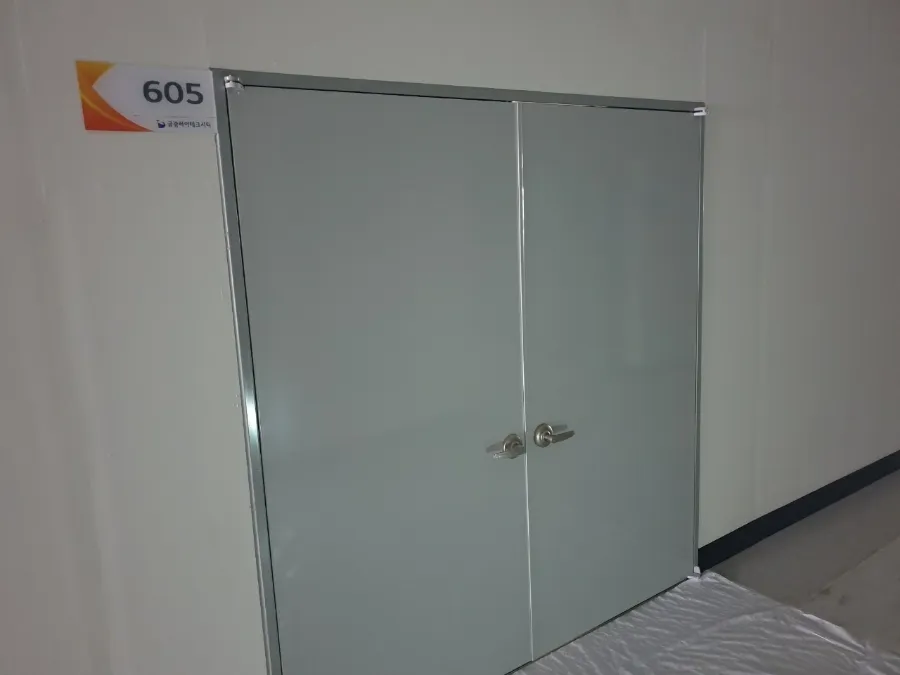 경기도 김포시 태장로 795번길 15 금광하이테크시티 유리문 시공 - 이미지 1